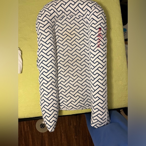 Dockatot Grand. - Picture 1 of 2